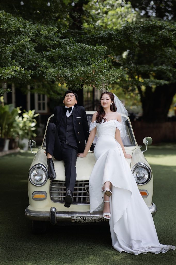 wedding, car wallpapers, couple, newlyweds, car, vehicle, outdoors, bride, groom, wedding dress
